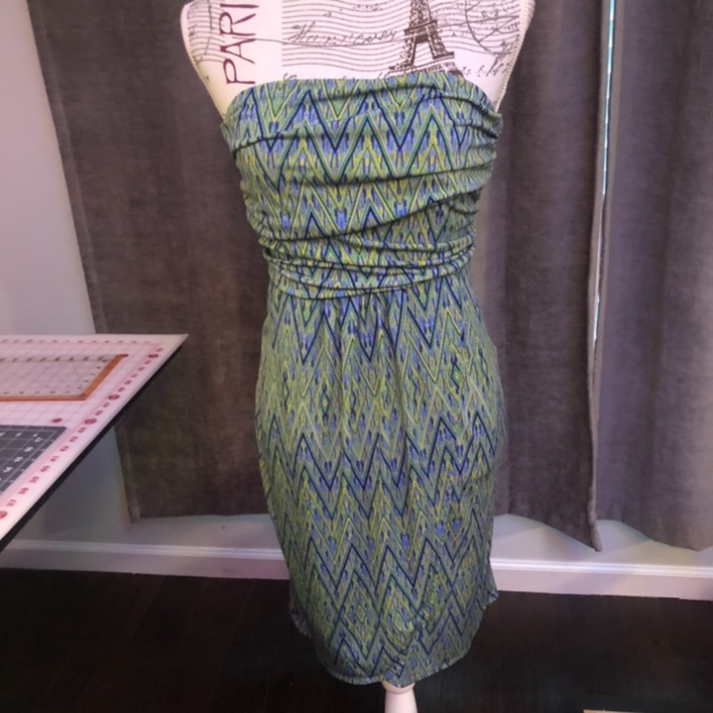 Strapless Jennifer Lopez dress